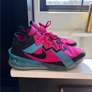 2021 Lebron Neon Nights Nike Neon pink & blue basketball shoes